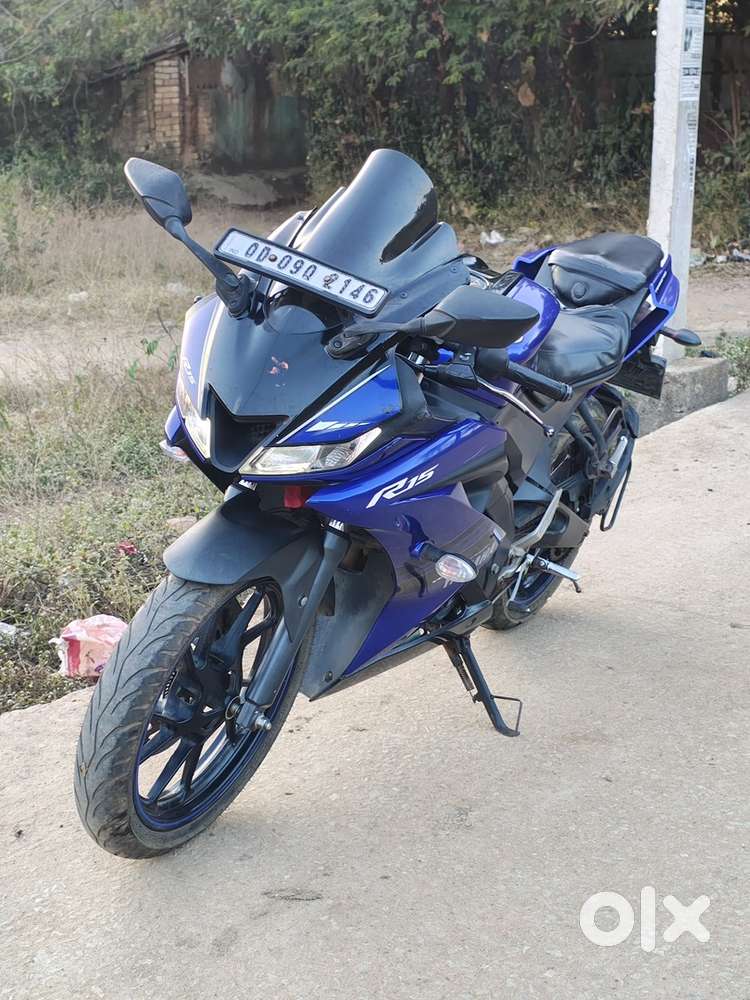 Yamaha r15 v3 in excellent condition