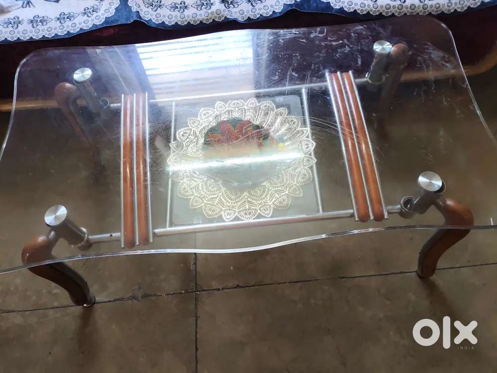 Centre table