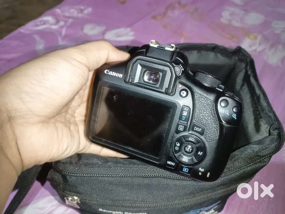 CANON 1300d