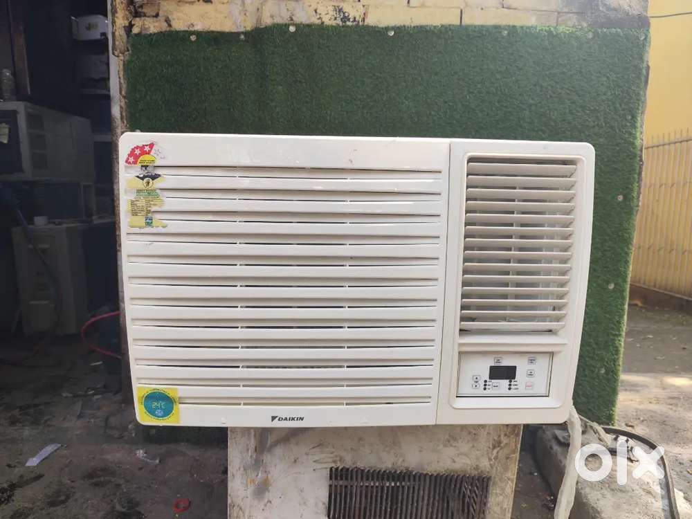 New condition Daikin 1.5 ton window AC