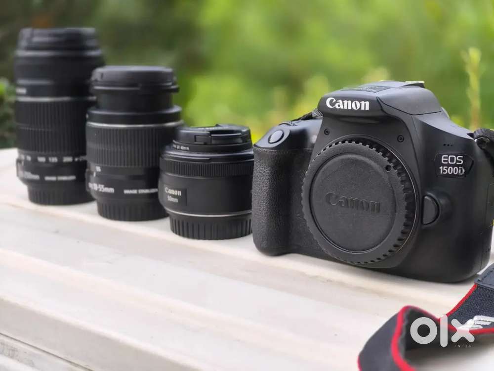 8 Month Old canon 1500D 24.1 Megapixel Full frame DSLR camera