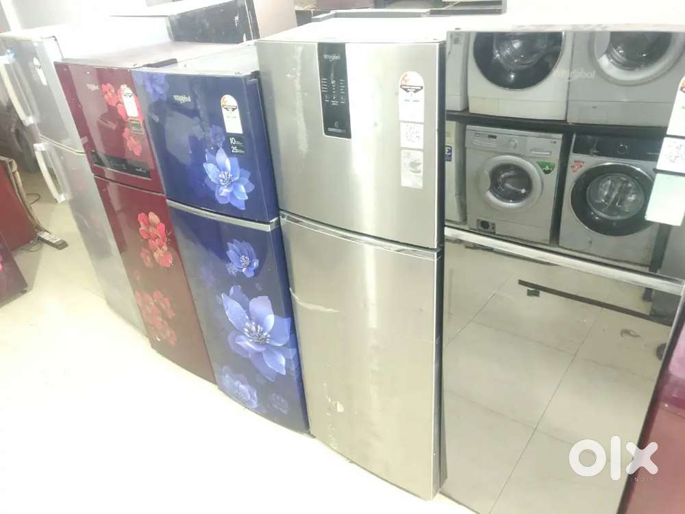 WHIRLPOOL DOUBLE DOOR REFRIGERATOR AVAILABLE WITH WARRANTY (?)