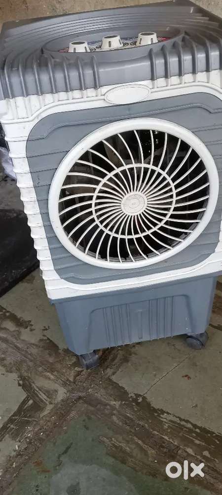 कुलर अच्छी कंडीशन