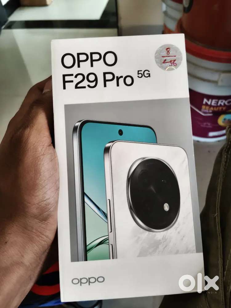 New condition non scratches 8/256 storage