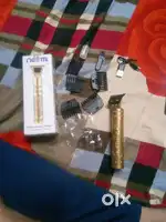 Professional Golden Battery Trimmer for men