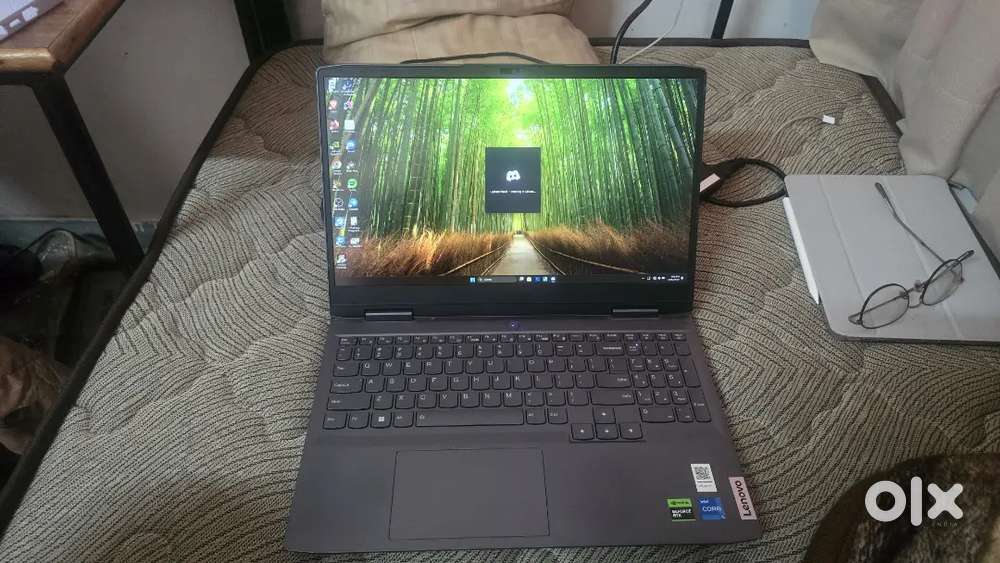 Lenovo LOQ 15IRH8D2 Gaming Laptop