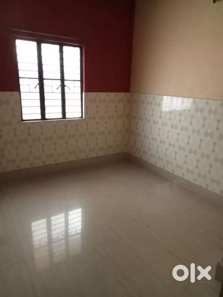 3bhk spacious airy flat for rent in Telco near main road jamshedpur