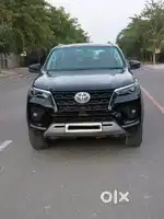 Toyota Fortuner 4X4 MT 2.8 Diesel, 2022, Diesel