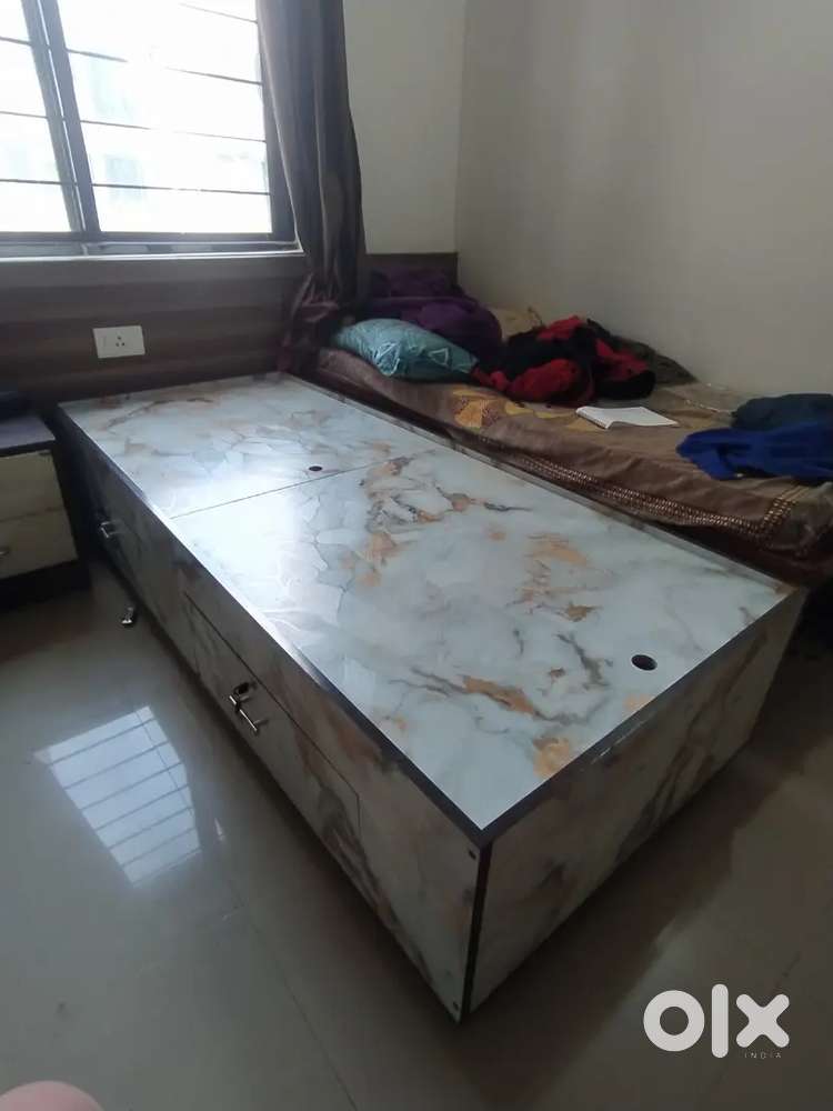 Single wooden bed cot