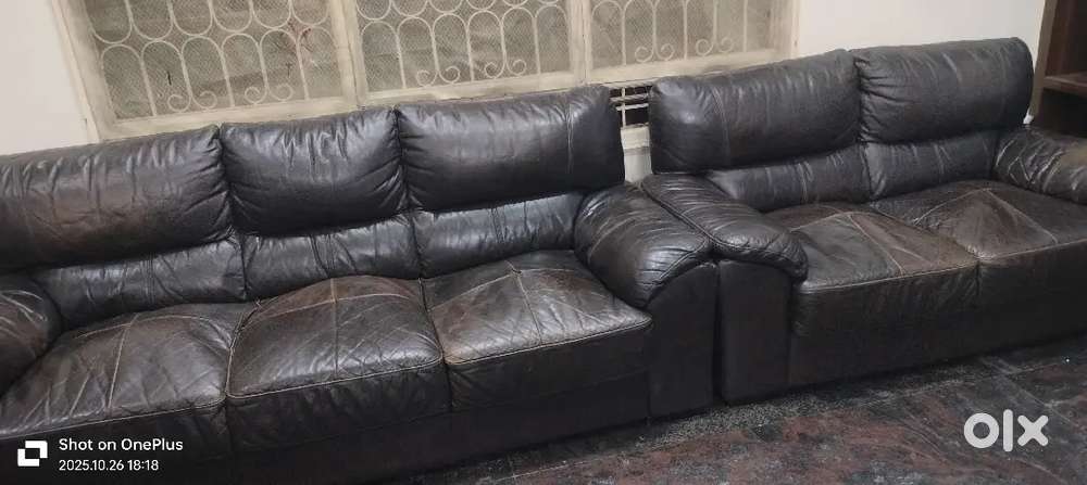 Home town leather sofa 3+2 seater with a good condition