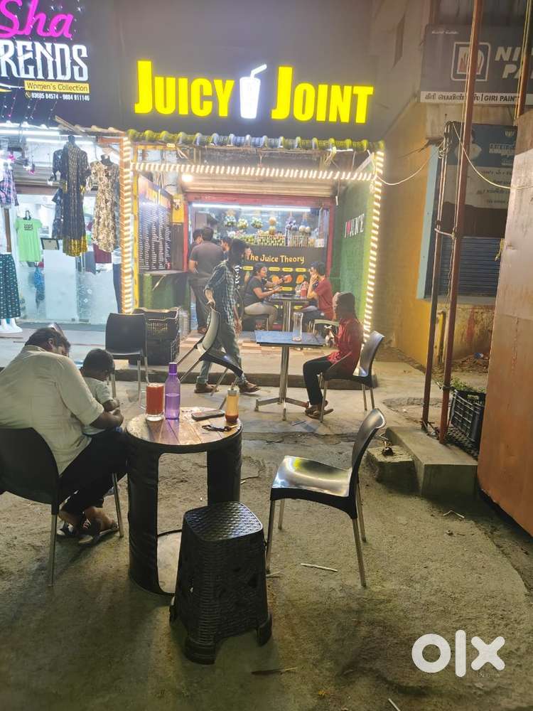 Juice and snacks shop