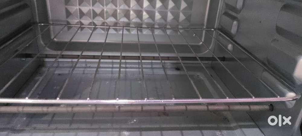 Microwave Oven & Projector for sell