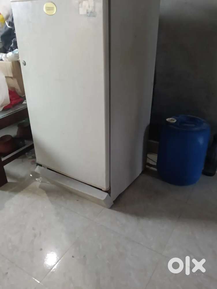 Kelvinator fridge