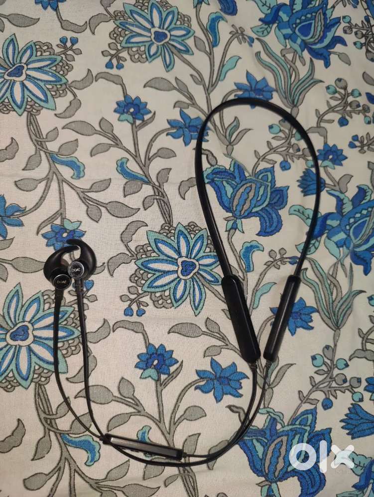Boat Neckband