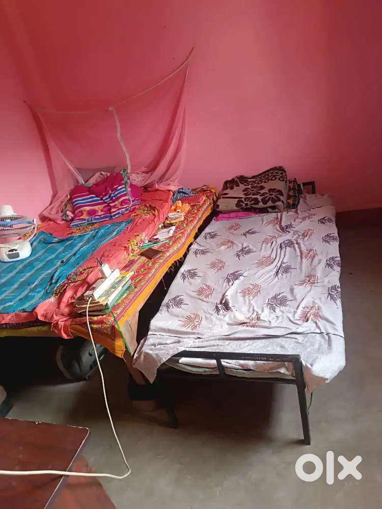 Muslim...Room partner chahiye... Freeze hai