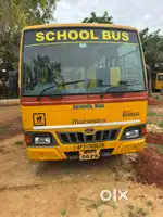 Less driven school bus 32 seats