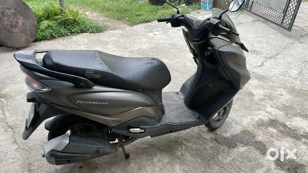 Suzuki burgman