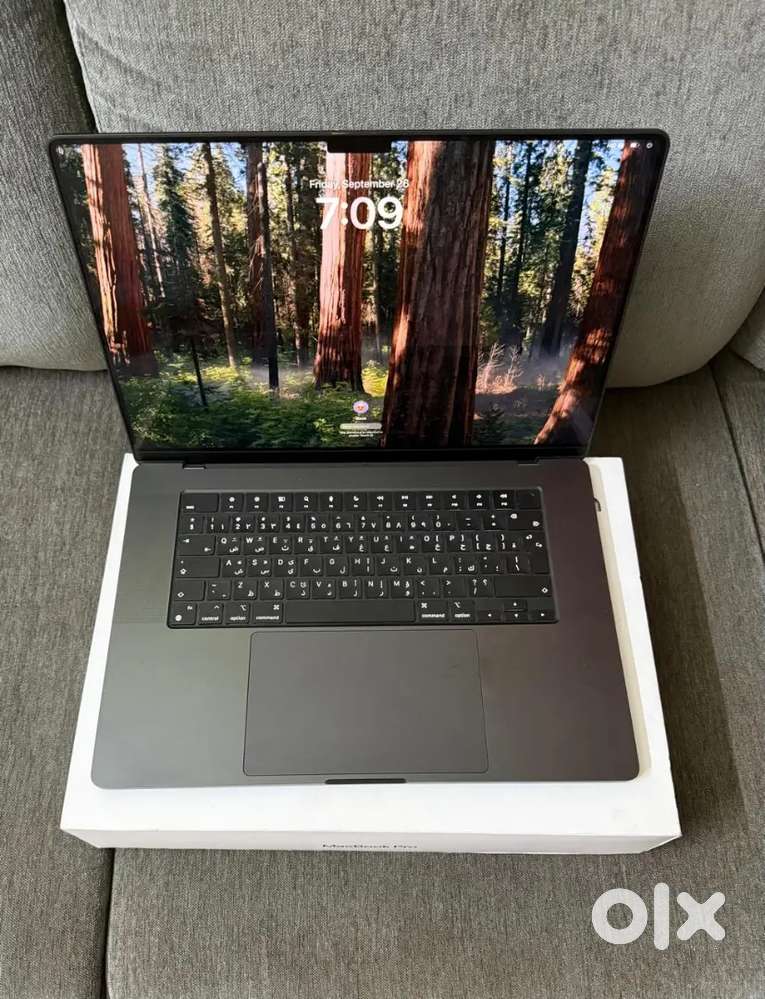 Macbook M3pro 16inch 100% Battery 18gb (under warranty)