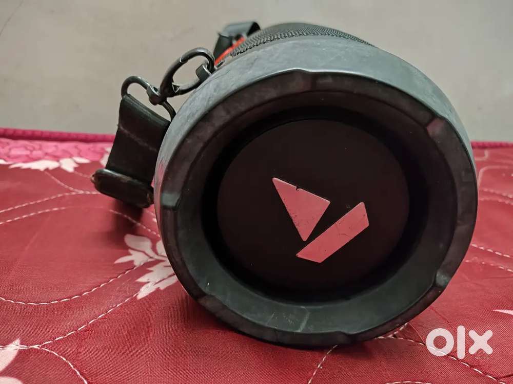 Boat stone 1500 bluetooth speaker