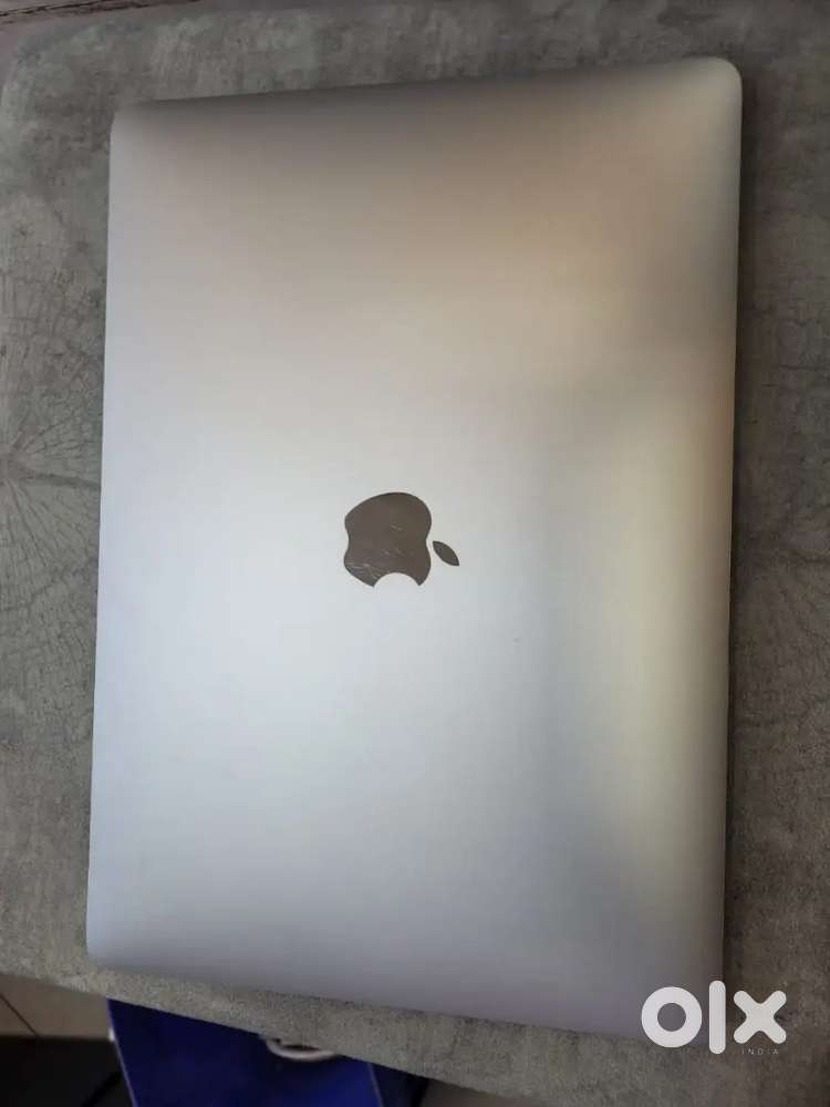 macbook air 13 inches 256 gb