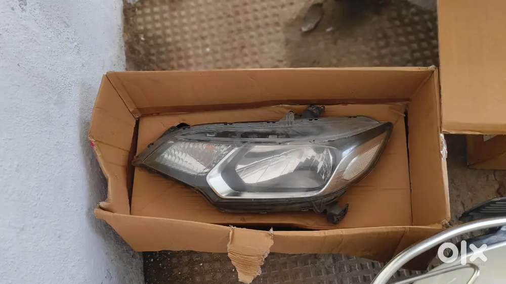 Both side Honda Jazz Headlights for Sale with Bulbs