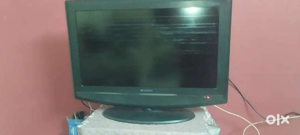 LCD TV for sale