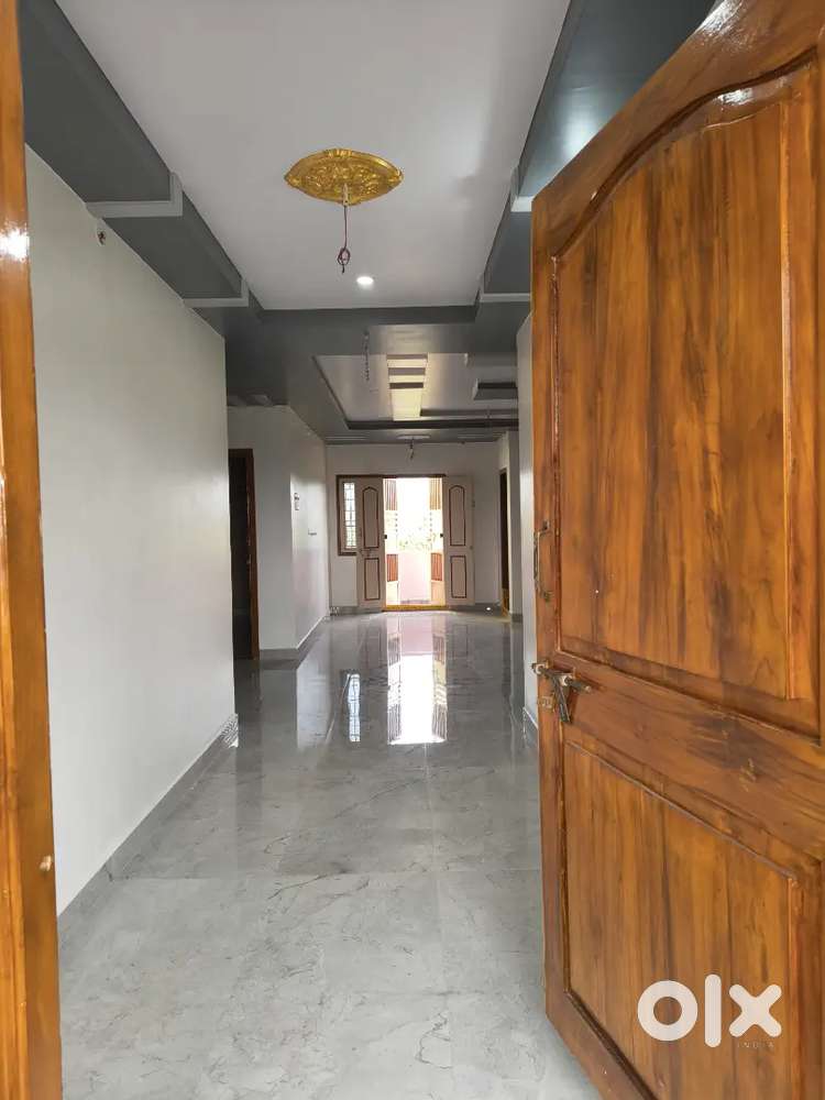 Newly constructed flats for rent with lift and 3 car parking facility