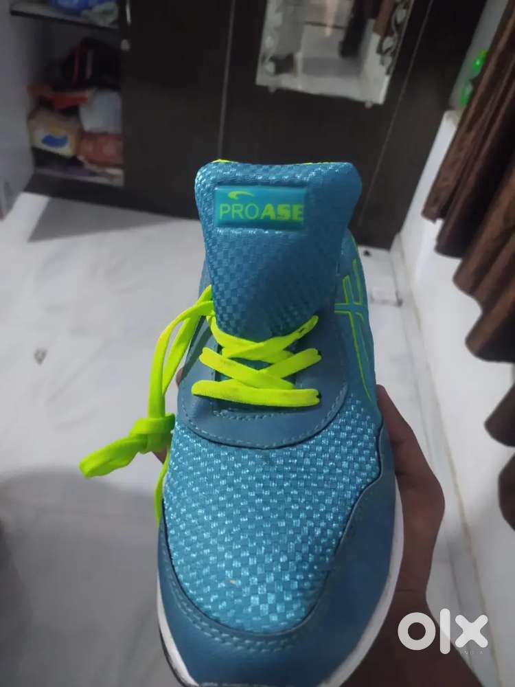 Size :7 very good condition and new shoes