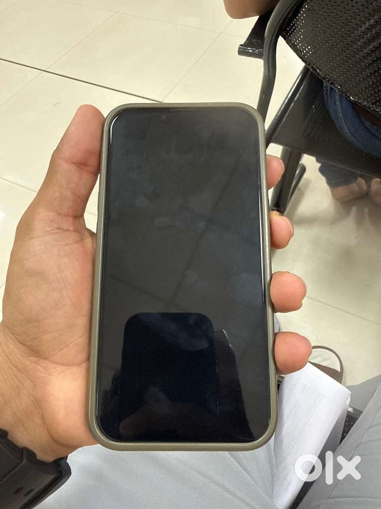 Iam selling my iphone 13