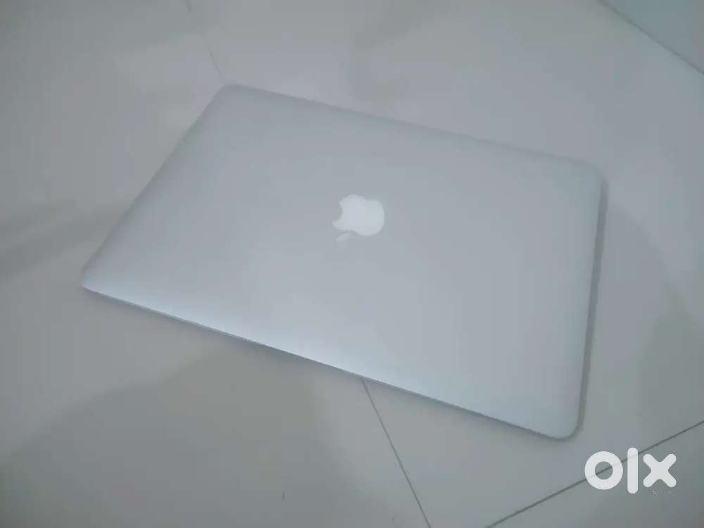 Apple macbook air 2017. A1466