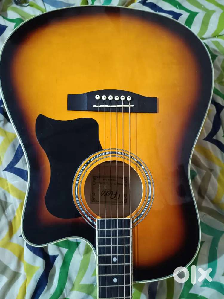 Fiero Semi Acoustic Guitar + Strings + Plectrums + Capo + Cover