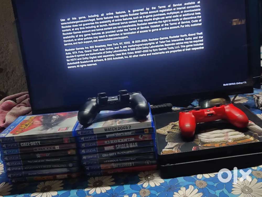 PS4 Sim 1tb with 2 controller and 16 games