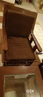5 seater sofa set with table