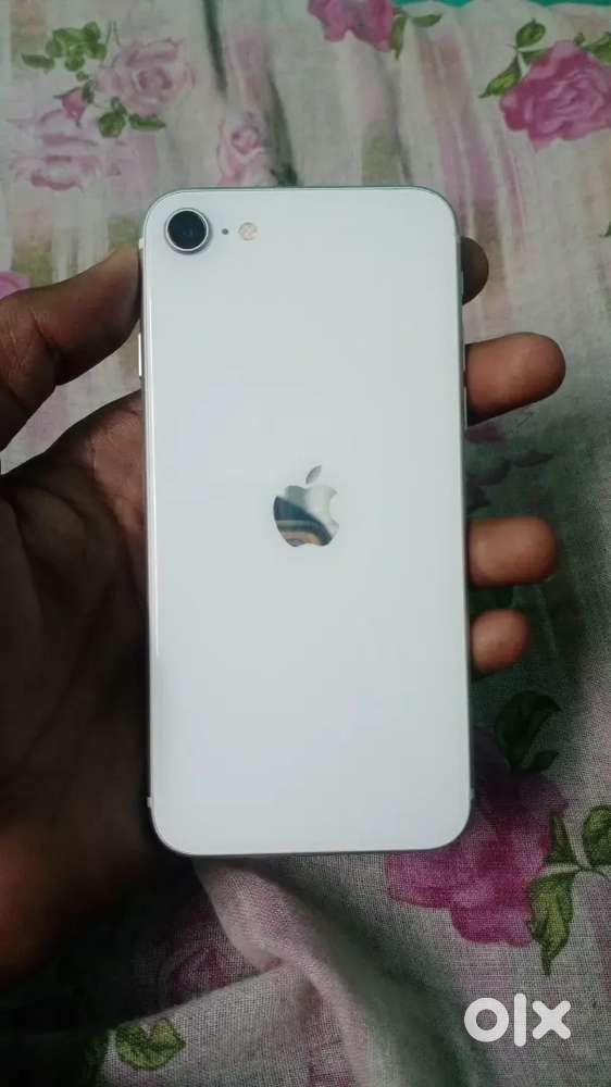 iPhone se 2020 at superb condition