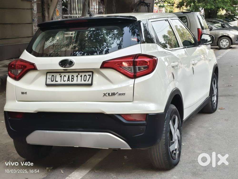 Mahindra XUV300 W4 Diesel, 2019, Diesel