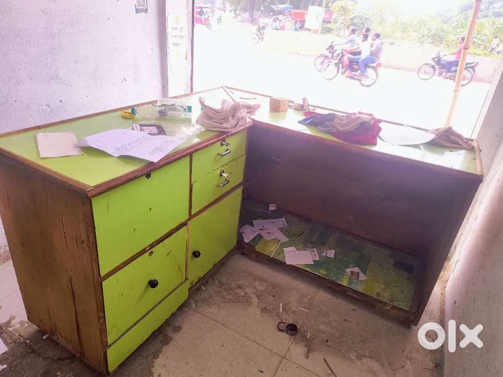 L Shape droge table