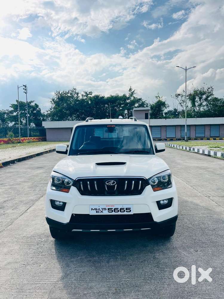 Mahindra Scorpio S10, 2015, Diesel