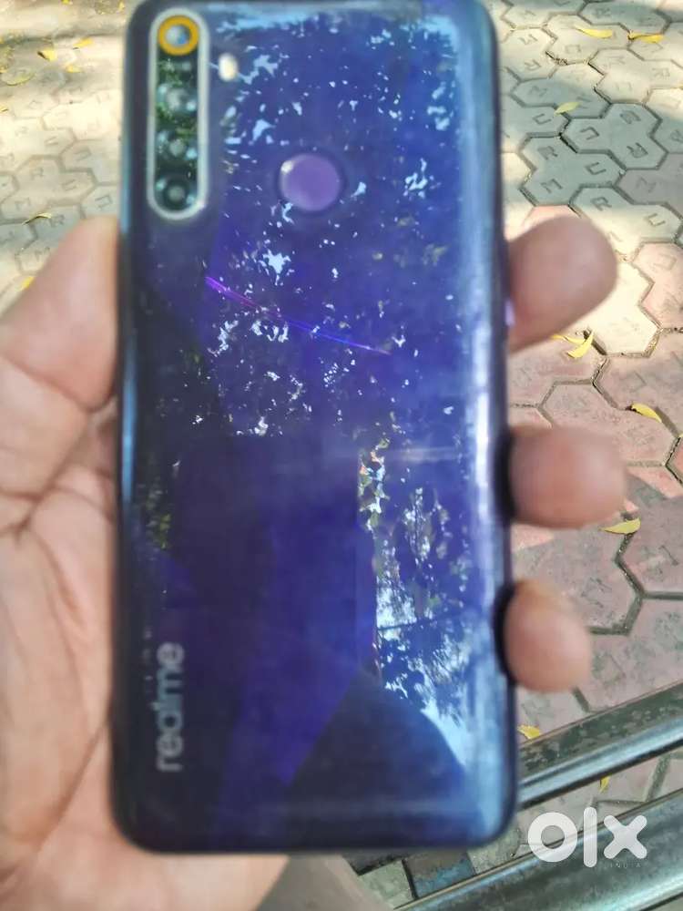 realme REM (4)(128) GB No BIL no BOx