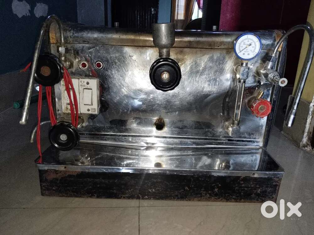 Coffee machine( for weeding restuarant and cafe)