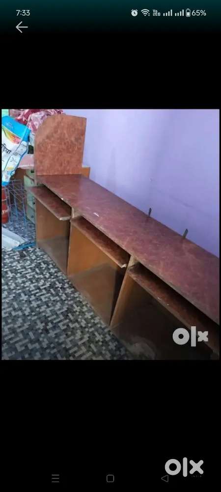 Computer table for sale 6000