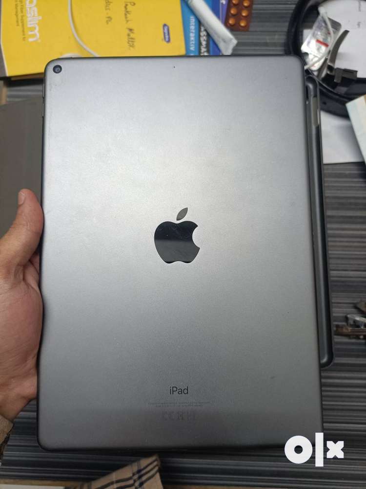 IPAD air 3 , 64 GB in very good condition for sale
