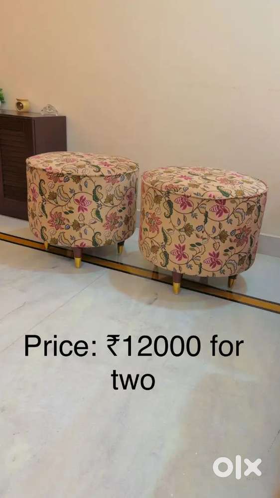 Big Size Elegant Floral Ottomans