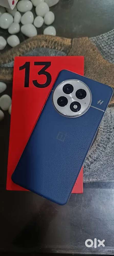 One plus 13 256/12gb underwarranty till 20/1/2026