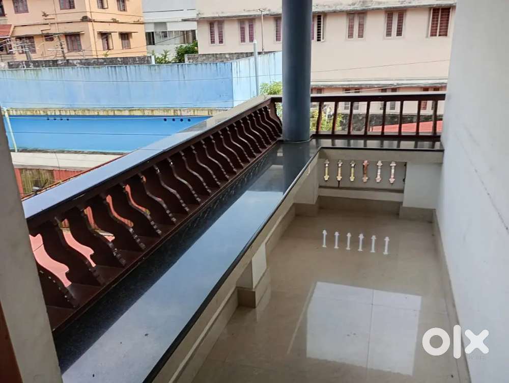 LEASE - പണയം - 4 BHK Independent House - പേട്ട Jn - Family