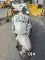 Honda activa i (white)
