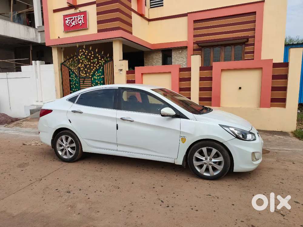 Hyundai Verna 2011 Petrol Well Maintained