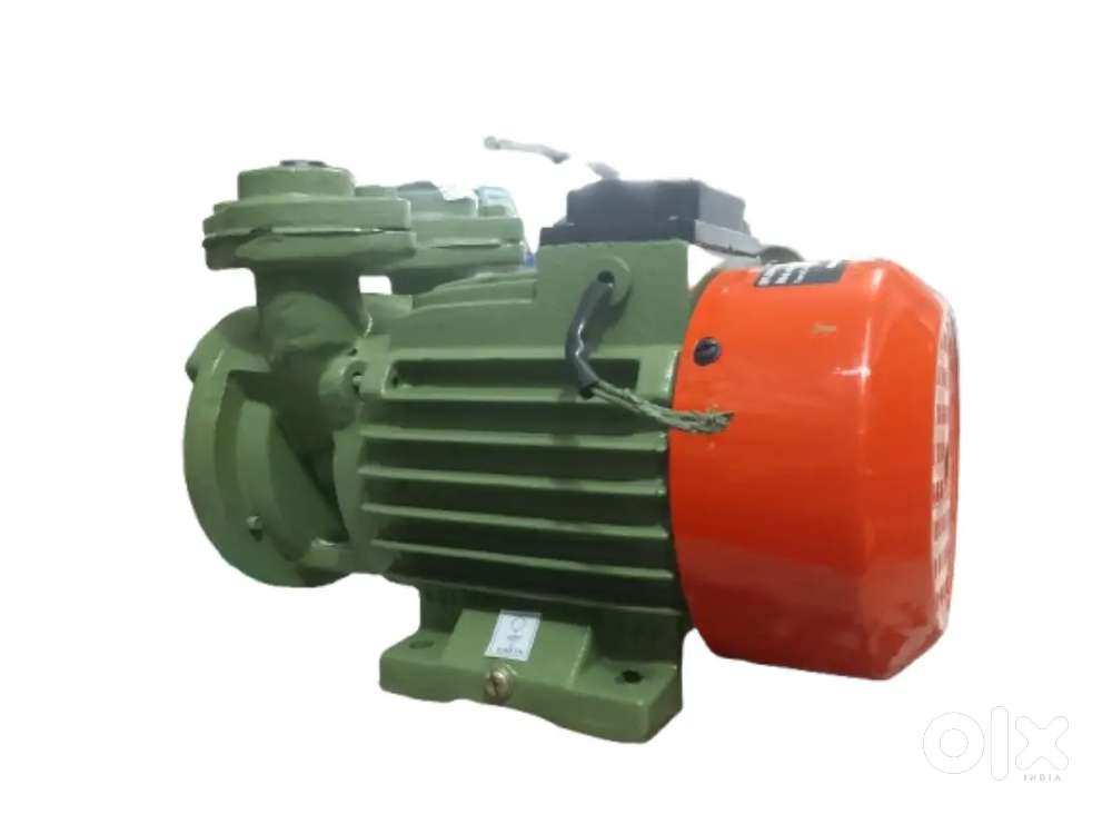 Self priming pumps