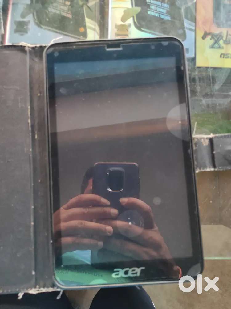 Acer one 8 tablet good condition 2 32