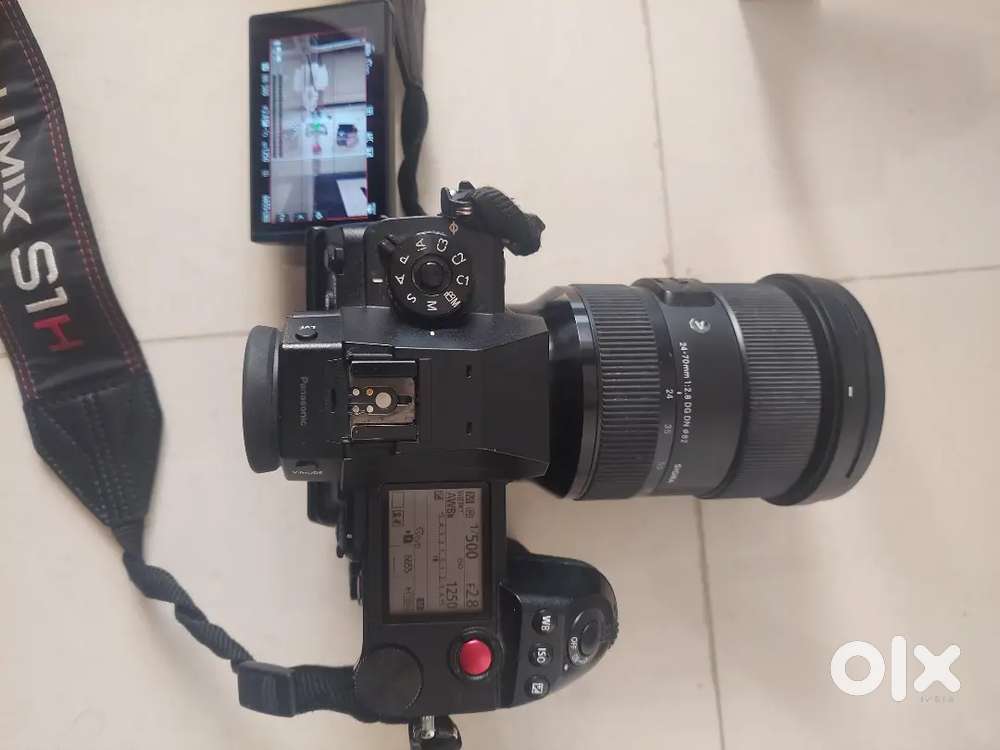 Penasonic lumix S1H  netflix approv cinema camera