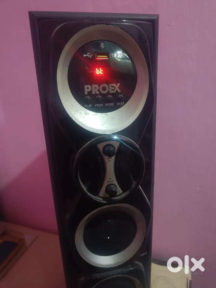 2 feet Single tower Speaker